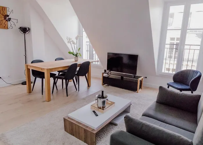 Luxury Apartment Elysees Paris